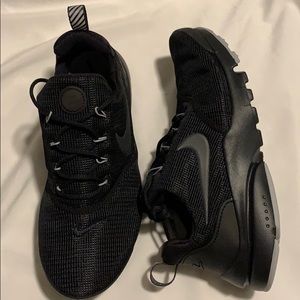 Women’s Nike shoes